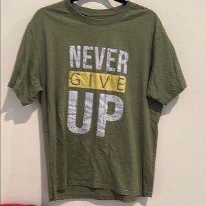 Green 'Never Give Up' T-Shirt
